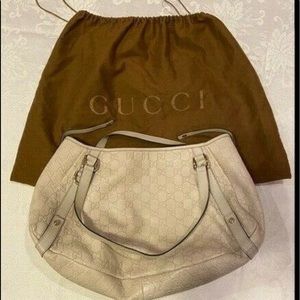 Authentic Gucci Vintage Leather Shoulder Bag